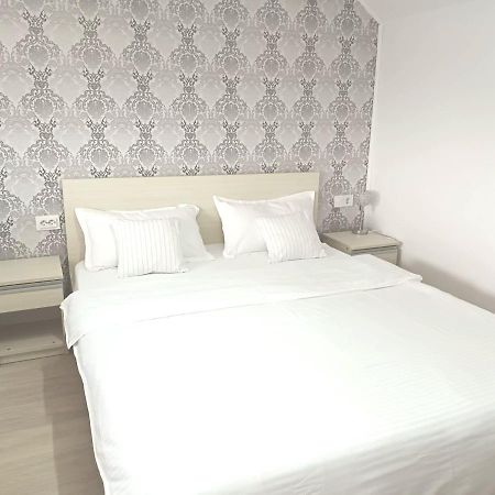 شقة Călimăneşti  في Casa Luisa المظهر الخارجي الصورة