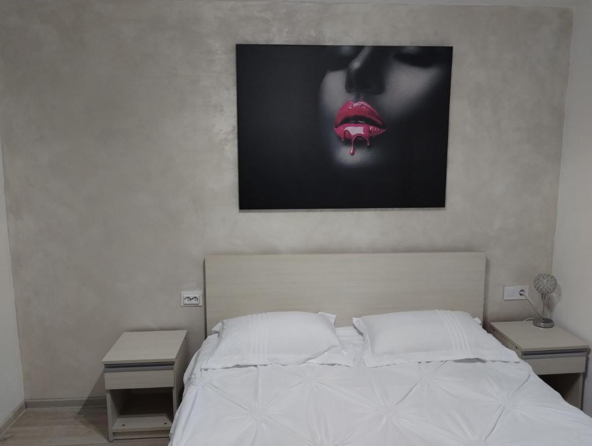 شقة Călimăneşti  في Casa Luisa المظهر الخارجي الصورة